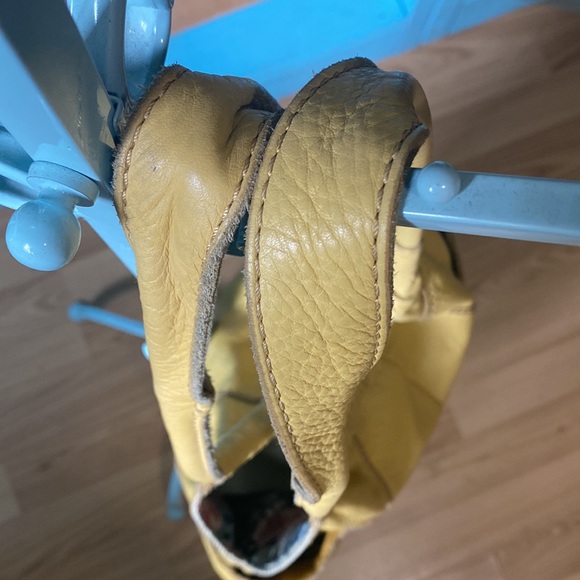 SOLD Lucky Brand Leather Tote Bag Yellow Vintage Pebbled - Picture 8 of 12